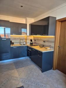 Eve Santa Marina Apartments II - sea, pools, relax