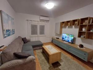 Holiday home TONČICA - Rogotin