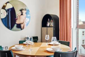 1 Bed Executive Apartment near Kings Cross & Camden FREE WIFI by City Stay Aparts London