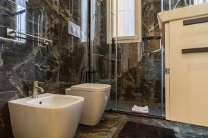 Luxury apartment-piano intero-11 posti-1 min da M4