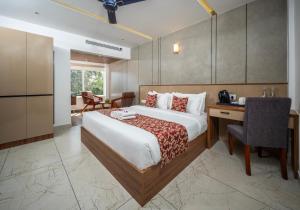Boulevard Premium Luxury Hotel