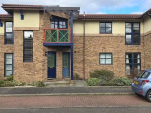 Fettes - Homely 2BD in Quiet Development