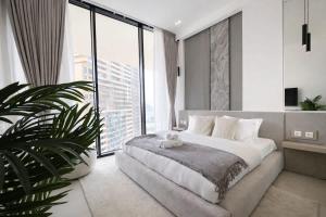 Luxury 1BR W Private Pool Binghatti Royale