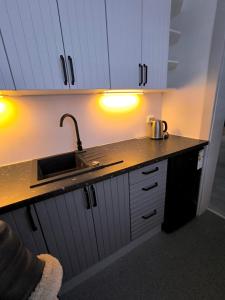 Newly renovated apartment in quiet center with parking