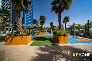 Elegant Studio Living in Privé