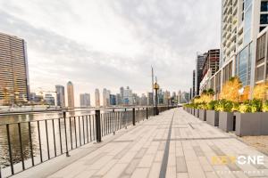 Elegant Studio Living in Privé