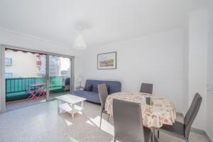 Idéal Famille T2 moderne à 200m des plages deJuan