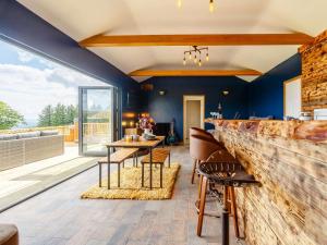 1 Bed in Abergavenny oc-88015