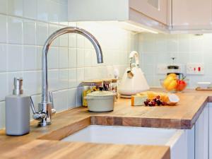 2 Bed in Cirencester oc-93878