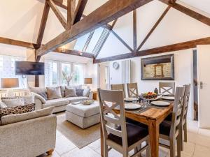 3 Bed in Chippenham oc-77334