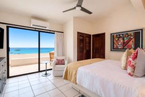 Oceanfront Villa with Heated Pool Hot Tub and BBQ