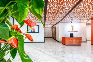 Towarowa Towers Parking & Gym - 23&24 Floor Sky High Apartments by Downtown Apartments