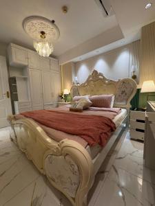 2BR Deluxe with Bathtub, Smart toilet & BeachView