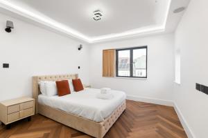 Spacious 5-Bedroom Family Home in Prime Location