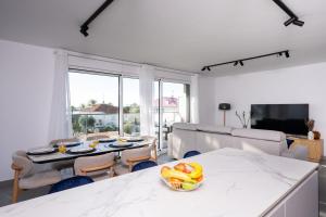 Voiles Blanches 123 By Avecoeur