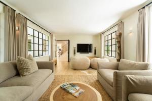 Camps Bay retreat with pool & river- Villa River 42