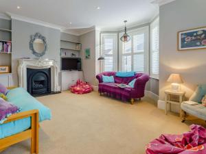 3 Bed in Eastbourne oc-86520