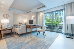 Peaceful Villa Bedroom,Assistant Room, Cliffside View in The Address Fujairah Residences Garden, Sharm by Deluxe Holiday Homes