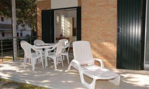 Green retreat near the beach