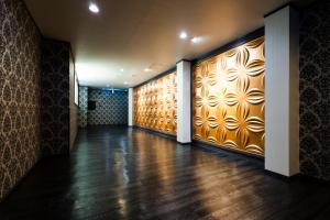 HOTEL BLACK BOX Gifuhashima -Adult Only- LOVE HOTEL