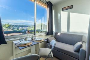 Studio climatisé - Garage privé - Plage à pied - Baie des anges