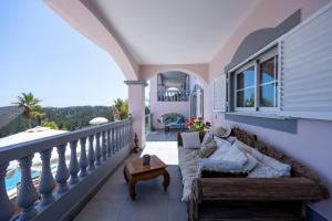 Villa Surga, a luxurious and exclusive romantic villa in the Algarve