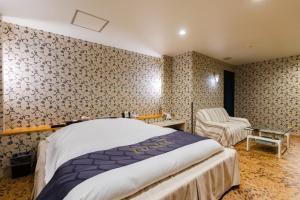 HOTEL BLACK BOX Gifuhashima -Adult Only- LOVE HOTEL