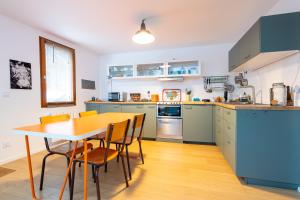 Maison dArtiste avec terrasse