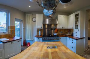 Amazing Kitchen and Huge Garden - 20 min to Centre