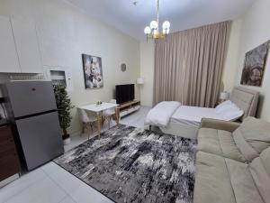 Wavez 06 Well Furnished Studio in Liwan