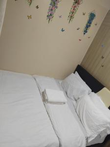 SHORE 1 MALL OF ASIA Staycation
