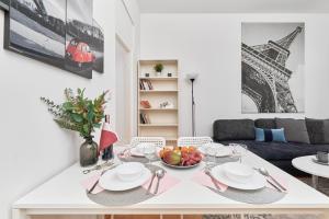 Rynek Apartment The Heart of the City by Noclegi Renters