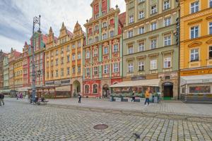 Rynek Apartment The Heart of the City by Noclegi Renters