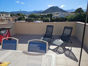 Grand T2 A DEUX PAS DE LA PLAGE LOZARI