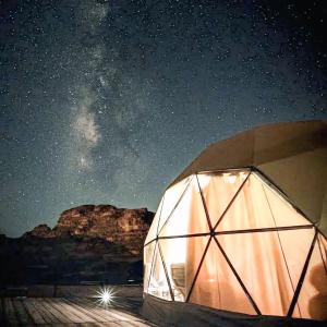 Solar Soul Camp - Wadi Rum Desert Experience & Stargazing