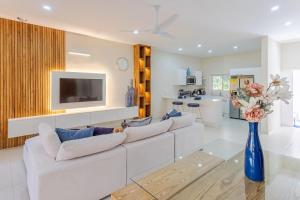 212 Harmony Hall Green Condo, Gated Community, near Dover Beach and St Lawrence Gap