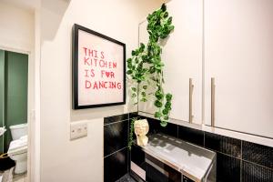 Central 5th floor flat close to Marble Arch