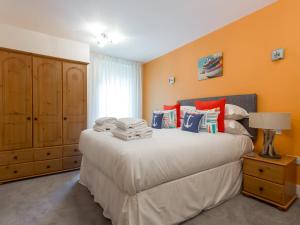 Jibe Ho - Beautiful Spacious Apartment with Harbour Views