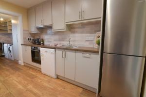 Urban Retreat Walkable to City & Salthill with Free Parking