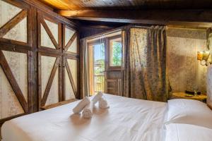 Hostdomus - Imperial Chalet 1