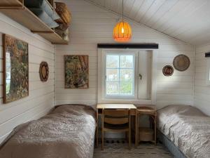 Modern Holiday Home With Hot Tub Near Water