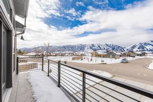 Private Powder Mtn B2 Desk Hot Tub Ski Retreat
