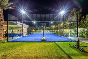 Hidaya Villa - Heated Pool, Padel , Spa & Gym
