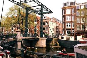 New houseboat city center Boorne