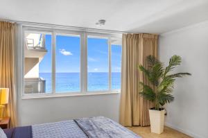 Ocean Front Stunning View 2 BR apartment