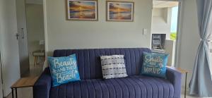 Breezy Sunny Apartment