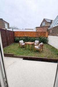 Promo Rate - Queens Park 1 Bedroom with Garden & Wi-Fi near Notting Hill & Little Venice