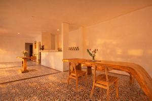 Padang Padang Mansion