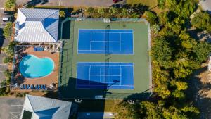 Beachside Villa 811