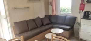 MH 476 2chambres et 1 salle de bain dans camping 4 étoiles